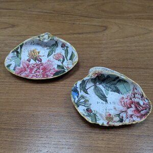 Handmade decoupage shells w/glass glitter